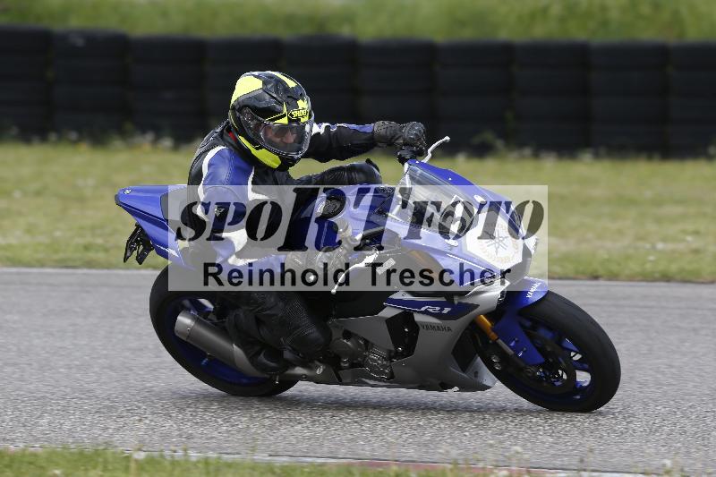 Archiv-2025/09 22.04.2025 Cornu Master School ADR/gruen-vert/37